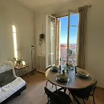 Situe Au Centre De Апартаменты *