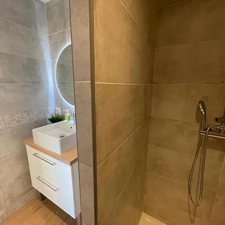 Apartmán Situe Au Centre De Menton